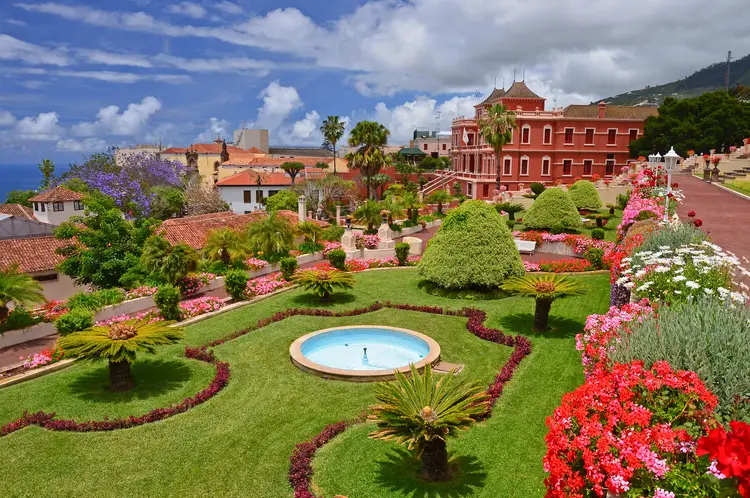 Tenerife: cosa vedere e dove andare per un'esperienza autentica 3 la orotava tenerife